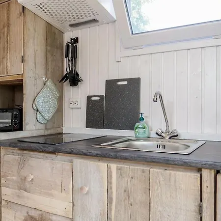Tiny House In Ons Tuintje - Aan Zee