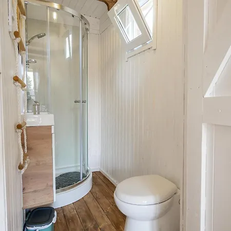 Chalet Tiny House In Ons Tuintje - Aan Zee